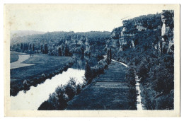 24 Les Eyzies-  Laugerie Basse - Vue Prise De La Grotte Des Missaigues - Cote Sud - Les Eyzies