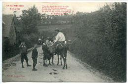 CPA Voyagé 1913 * EN NORMANDIE Le LAITIER ( Sur Son âne + Enfants ) Texte De H. Ermice * Librairie H. Ermice à Vire - Basse-Normandie