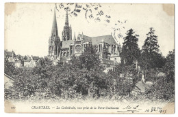 28 Chartres -  La Cathedrale Vue Prise De La Porte Guillaume - Chartres