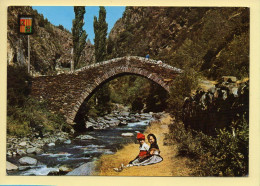 Andorre : VALLS D'ANDORRA / La Massana / Pont Roman De St-Antoine / Blason (animée) - Andorra