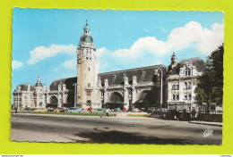 17 LA ROCHELLE N°1970 La GARE SNCF En 1965 Renault 4CV 4L Peugeot 403 Citroën DS 2CV Camionnette Dyna Panhard - La Rochelle