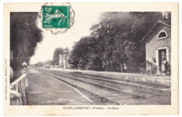 CLAN-JAULNAY (28) CPA - La Gare - Other & Unclassified