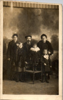 CP Carte Photo D'époque Photographie Vintage Groupe Famille Oloron Ste Marie 64 - Couples