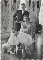 Royalty - Dynastie Monaco *   Le Prince Rainier III - La Princesse Grace, Le Prince Albert, La Princesse Caroline (CPM) - Familles Royales