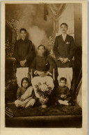 CP Carte Photo D'époque Photographie Vintage Groupe Famille Indien ? - Paare