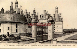 CPA CHAMBORD - LE CHATEAU - L'ENTREE DU JARDIN DE POLOGNE - Chambord