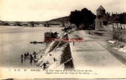 CPA NEVERS - LA TOUR GOGUIN ET LE PONT DU CHEMIN DE FER - Nevers