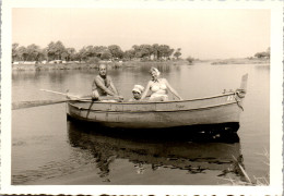 Photographie Photo Vintage Snapshot Anonyme 83 Saint Aygulf Barque Trio - Lieux