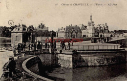 CPA CHATEAU DE CHANTILLY - L'ENTREE - Chantilly