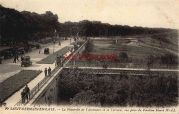 CPA SAINT GERMAIN EN LAYE - LA PASSERELLE DE L'ASCENSEUR ET LA TERRASSE, VUE PRISE DU PAVILLON HENRI - St. Germain En Laye (Château)