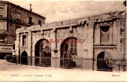 CPA NIMES - LA PORTE D'AUGUSTE - LL - Nîmes