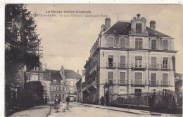 70. LUXEUIL LES BAINS. CPA. RUE DES THERMES. LES GRANDS HOTELS. ANIMATION. ANNEE 1912 + TEXTE - Luxeuil Les Bains