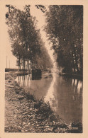 CPA (77) MORET SUR LOING Le Canal Péniche Barge Lastkahn Binnenschip Canal-boat - Moret Sur Loing