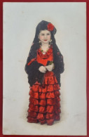 PH - Ph Originale - Petite Fille Habillée En Costume Traditionnel Posant Pour Souvenir - Anonyme Personen