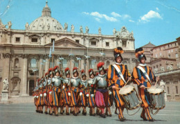 CARTOLINA ITALIA ROMA CITTà DEL VATICANO S.PIETRO GUARDIE SVIZZERE UNIFORMI Italy Vatican Postcard ITALIEN Ansichtskarte - Uniformen