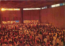 71 - Taizé - Eglise De La Réconciliation - Célébration Du Samedi Soir - Prière Commune - CPM - Voir Scans Recto-Verso - Other & Unclassified