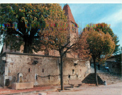 38 - La Cote Saint André - Vue Sur La Place Saint André Et Sur L'église Du XIe Siècle - CPM - Carte Neuve - Voir Scans R - La Côte-Saint-André