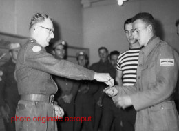 Remise Des Médailles Au Contingent Yougoslave Des Forces De UNEF I Dans Le Sinaï, Égypte - Krieg, Militär