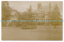 C000275 Sutton Postmark. House. Garden. 1912 - Monde