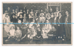 C000293 Group Photo Of People. Theater. Unknown Place. Stage. Costumes - Monde