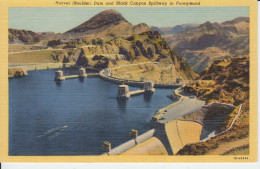 Hoover (Boulder) Dam And Black Canyon Spillway In Foreground.US Parking,Stationnement Route Qui Passe Sur La Dam  2 Scan - Autres & Non Classés