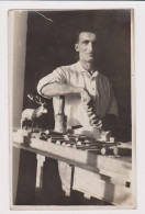 Young Man, Wood Craftsman, Woodworker, Pose With Instruments, Portrait Vintage 1920s Orig Photo 8.9x14cm. (53037) - Anonymous Persons