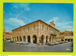 32 FLEURANCE La Mairie Et La Place Fontaine Statue VOIR ZOOM SOLEX Citroën GS 2CV Renault 4L R12 Break Peugeot 404 504 - Fleurance