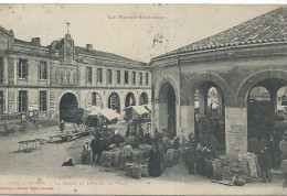 [31] Haute Garonne > Saint Lys La Halle  Et Hotel  De Ville Marché - Autres & Non Classés