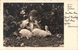 H2991 - Glückwunschkarte Ostern - Kleines Mädchen Zopf Zöpfe Hase Osterhase - Ostern