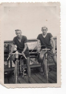 Snapshot Homme Velo Cyclisme Playboy Short Casquette 50s - Personnes Anonymes