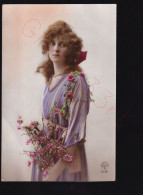 Belle Femme - A Noyer 3132 - Postkaart - Women