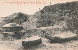 LA BATAILLE DE VERDUN - LE FORT DE VAUX - LES TOURELLES BRISEES - Weltkrieg 1914-18