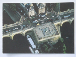 PARIS (75) - PONT NEUF Empaqueté Avec Toile De Nylon / Christo - Vue Du Ciel, Ile De La Cité, Péniche - CP Moderne - Houseboats