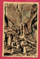 C.P. Dinant =  Grotte  LA  MERVEILLEUSE  :  La  Stalactite  Oblique - Dinant