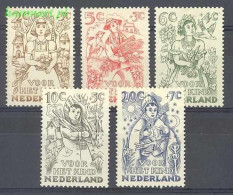 Netherlands 1949 Mi 546-550 Mh - Mint Hinged  (PZE3 NTH546-550) - Autres
