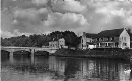 St Rivalain * Les Hôtels Sur La Rive * Pont - Sonstige & Ohne Zuordnung