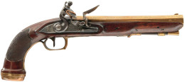A RARE PAIR OF 25-BORE FRENCH FLINTLOCK OFFICER'S - Decorative Weapons