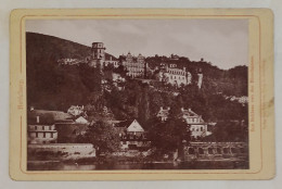 Heidelberg. Das Schloss Von Der Hirschgasse. Verlag Von Edm. Von König In Heidelberg. Cartonnée. Château. - Orte