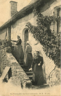 Nos Tourangelles Dans Leurs Habitations - Centre-Val De Loire