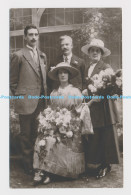 C001205 People. Women And Men. Hat. Flowers. Geo E. Rowland Oldham. T. I. C - World