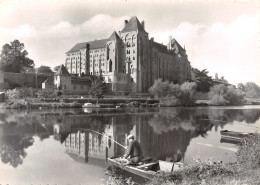 72-SOLESMES-L ABBAYE-N2850-A/0149 - Solesmes