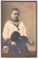 Fotografie Gustav Hemstedt, Cassel, Frankfurterstr. 63, Musiker Werner Kappes In Marineuniform Mit Violine  - Berufe