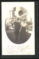 Foto-AK Kapitän Und Frau Mit Kapitänsmütze An Bord Des Passagierschiffes Berengar  - Steamers