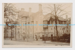 C002733 College. Cheltenham. 1908 - World