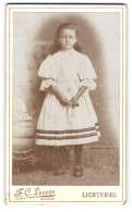 Fotografie F. C. Lauppe, Lichtenau, Junges Mädchen In Hübscher Kleidung  - Personnes Anonymes