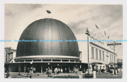 C002976 London Planetarium And Madame Tussauds. RF52. Photographic Greeting Card - World