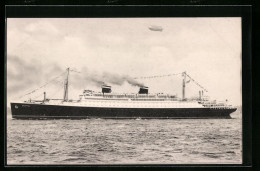 AK Passagierschiff S. S. Manhattan In Fahrt Und Zeppelin  - Paquebots