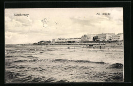 AK Norderney, Blick Von Der See Auf Den Strand  - Norderney