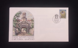 D) 1979, SOUTH AFRICA, FIRST DAY COVER, ISSUE, CASTLE, CAPE TOWN, WITH STAMP, PROTEAS, PROTEA LONGIFOLIA, FDC - Autres - Afrique