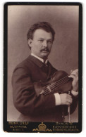 Fotografie Heinr. Graf, Berlin, Felix Meyer, Königlicher Kammervirtuose Mit Seiner Geige  - Berühmtheiten